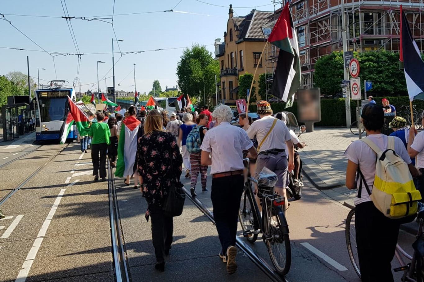 Amsterdam'da siyonist teröre karşı yürüyüş